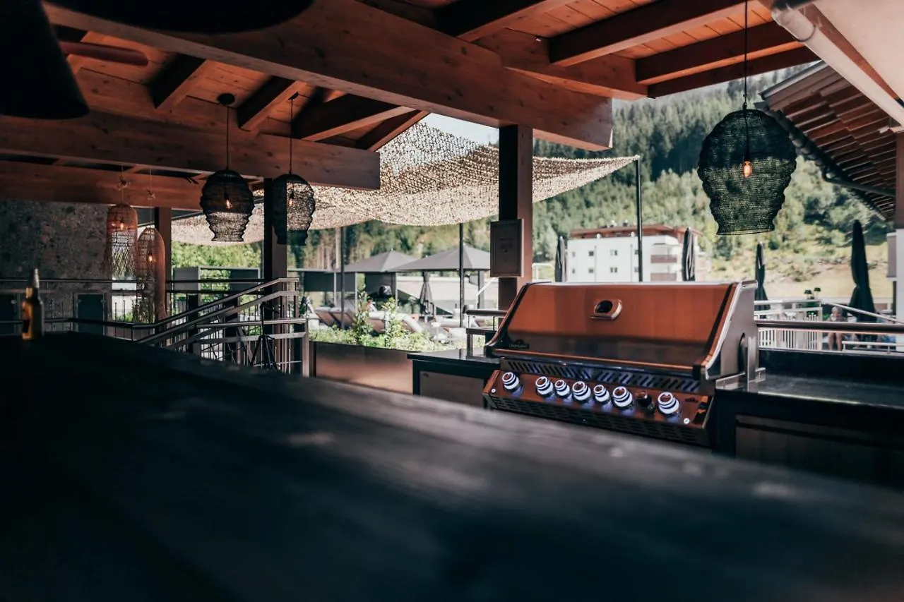 The Poolhouse Boutique Lodge Apartment Saalbach-Hinterglemm
