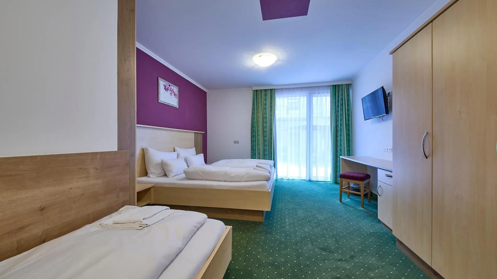 The Poolhouse Boutique Lodge Saalbach-Hinterglemm