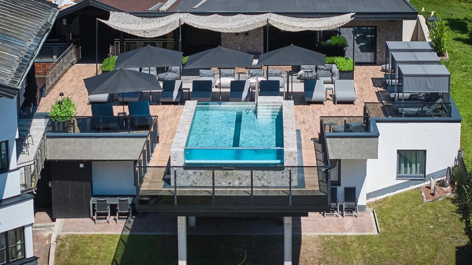 The Poolhouse Boutique Lodge Saalbach-Hinterglemm
